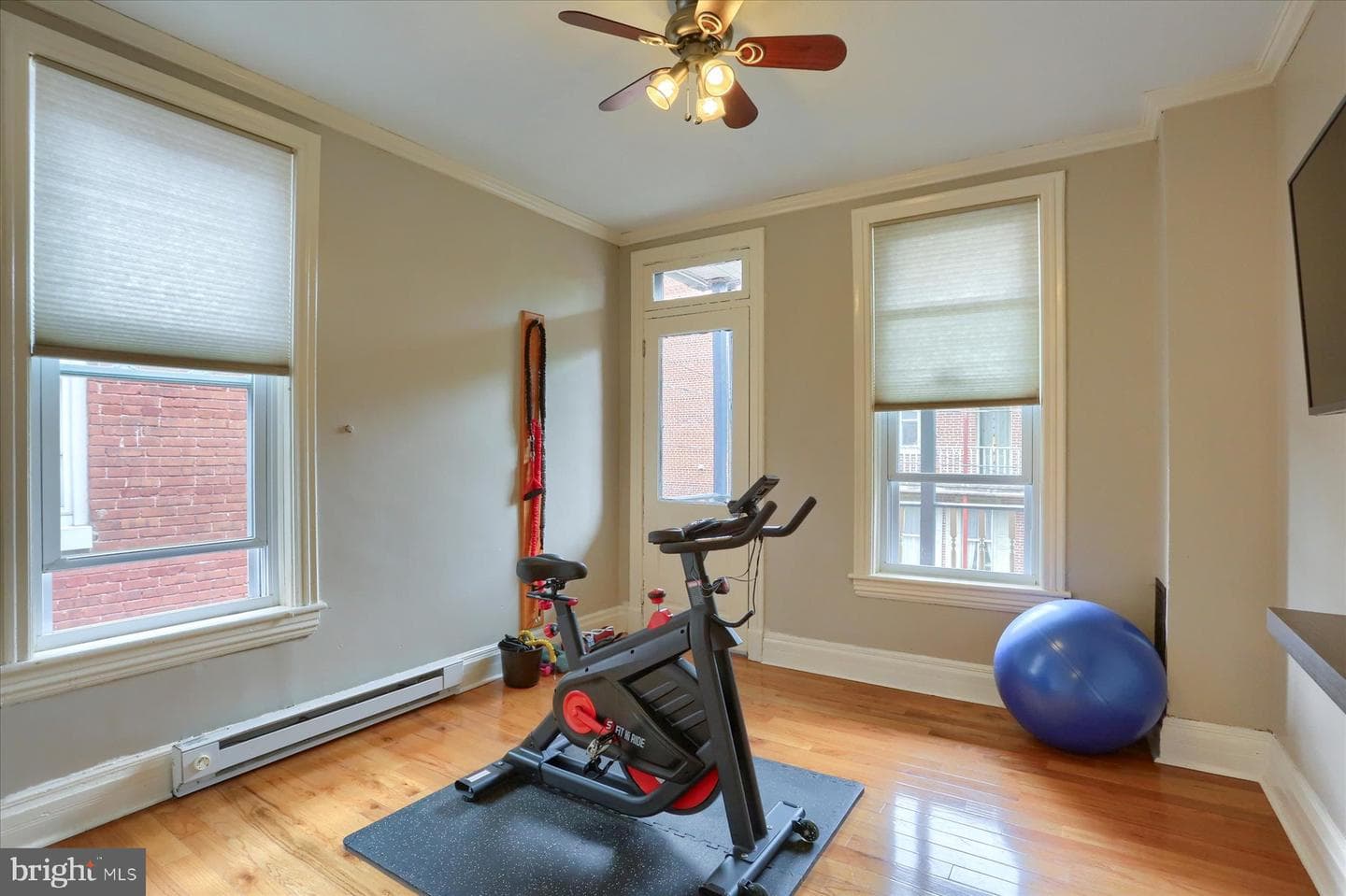 233 Hamilton Street photo 14