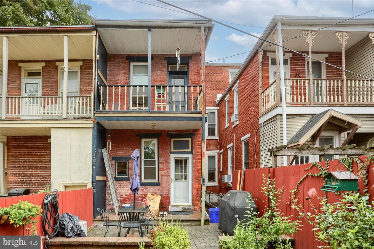233 Hamilton Street photo 28