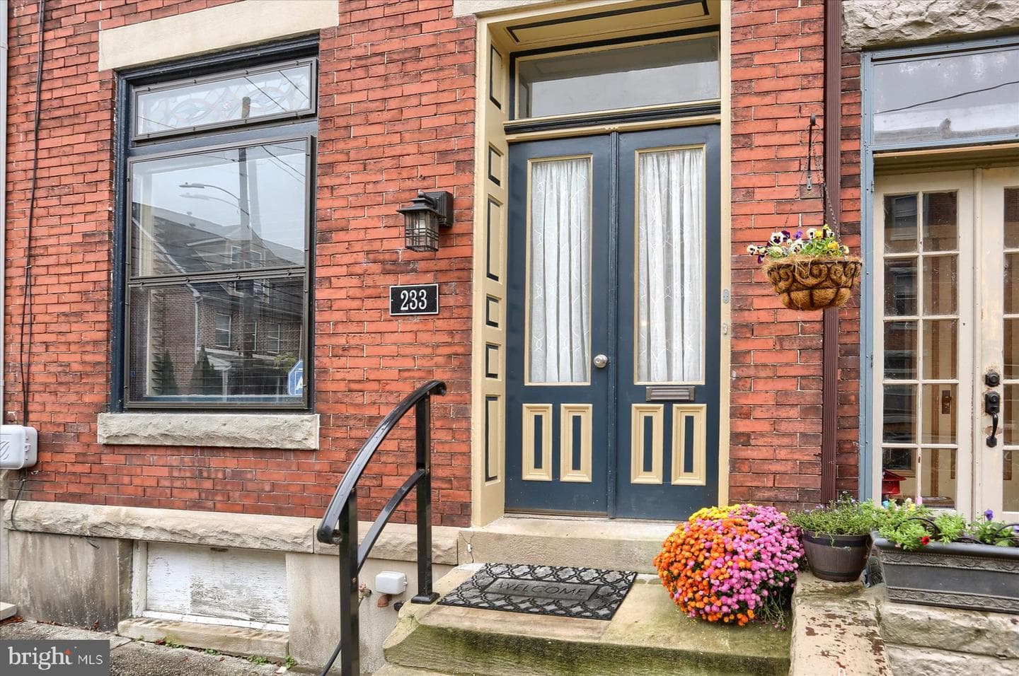 233 Hamilton Street photo 4