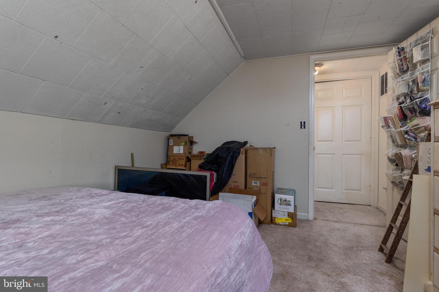 4917 Lancaster Street photo 15