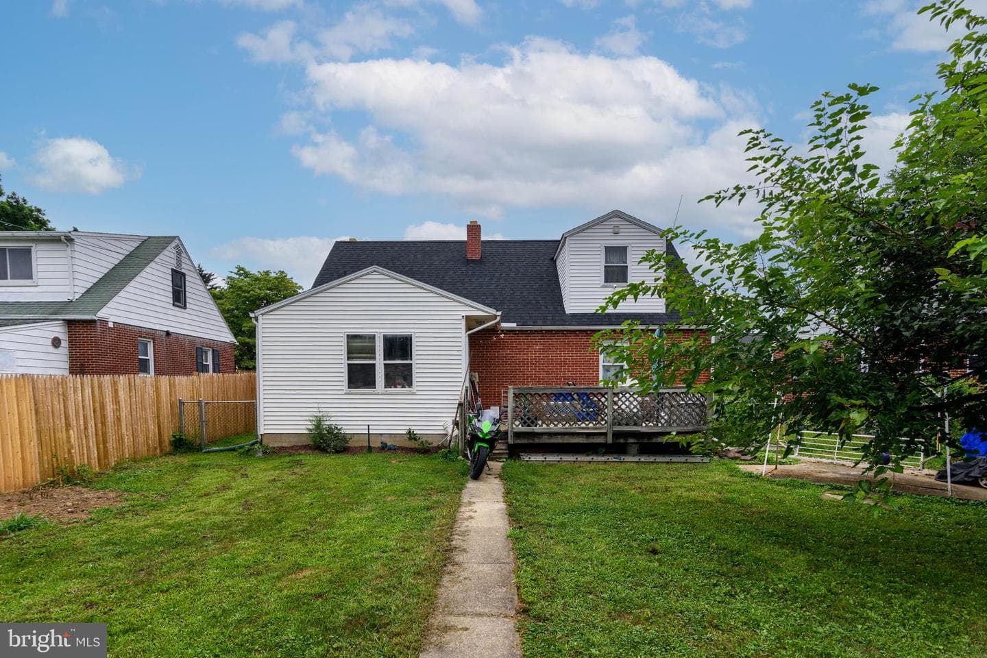 4917 Lancaster Street photo 4