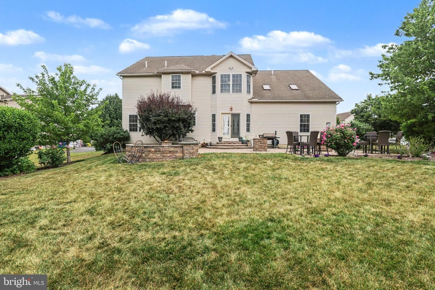 7329 Cobble Stone Drive photo 5