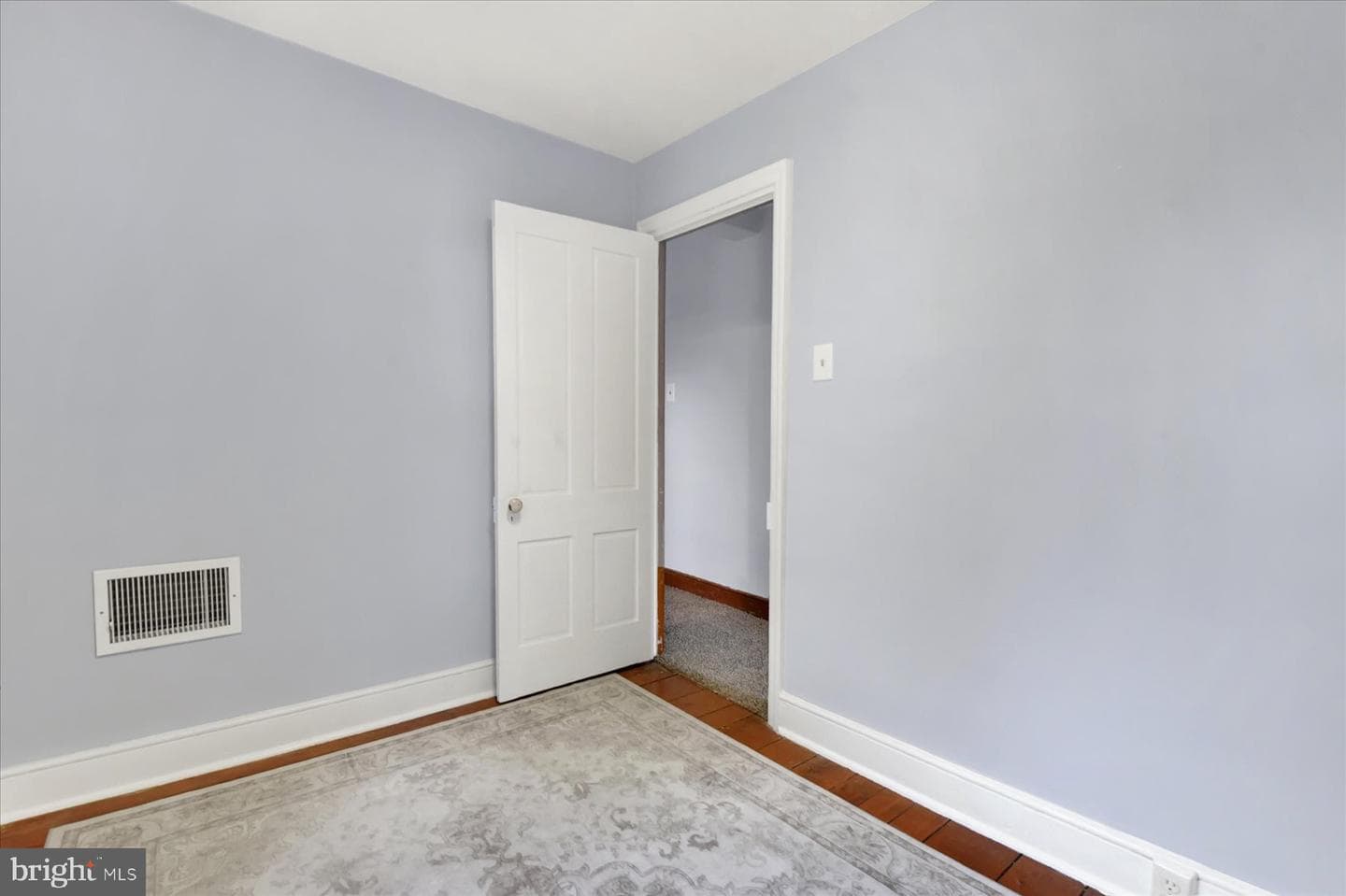 632 Highland Street photo 14