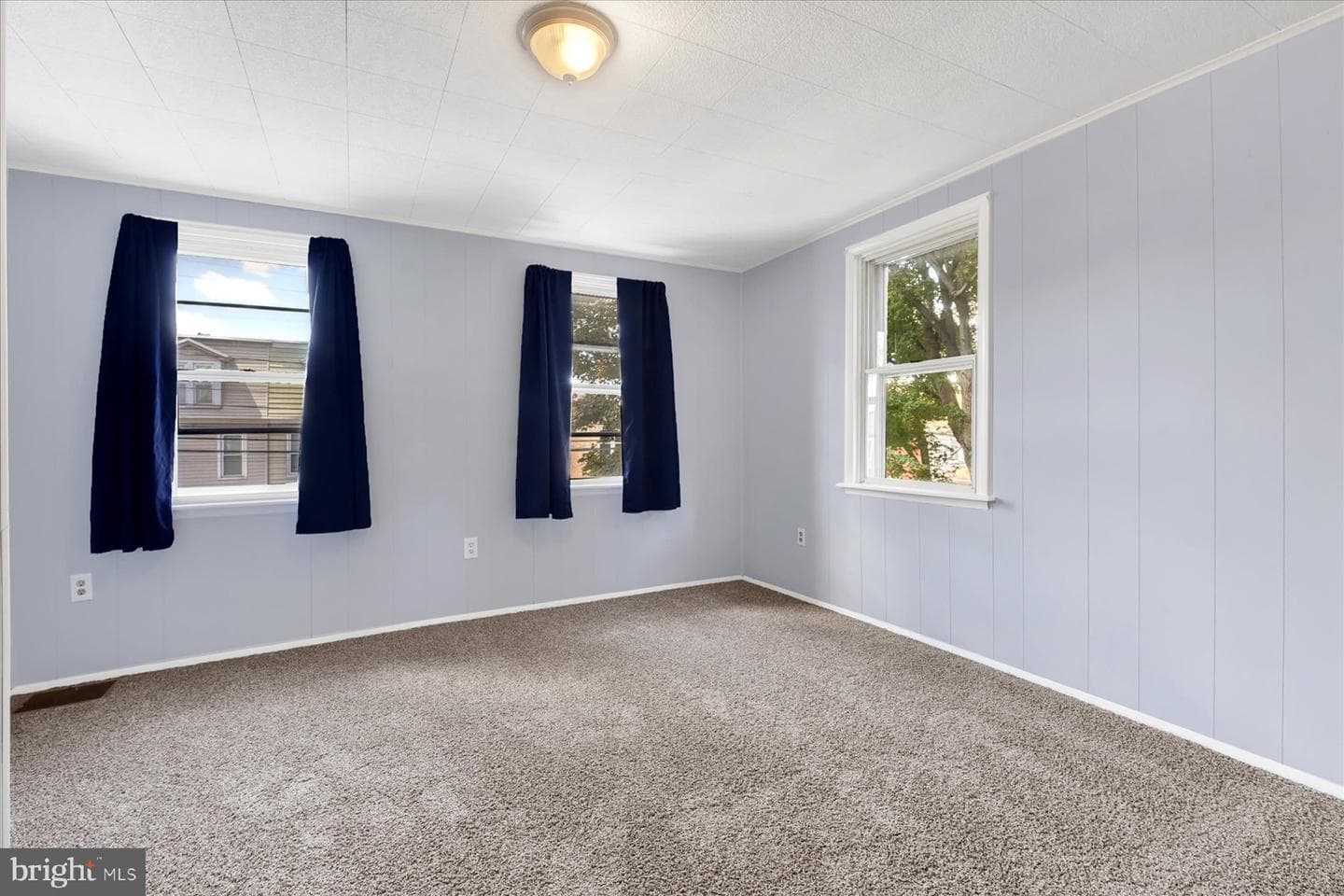 632 Highland Street photo 17