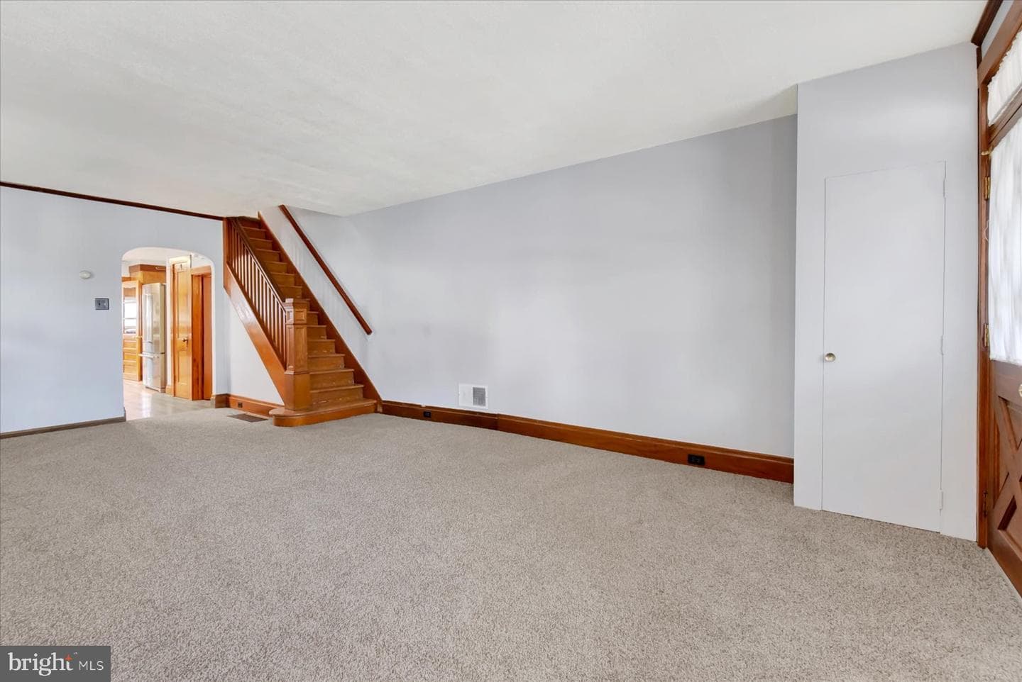 632 Highland Street photo 4