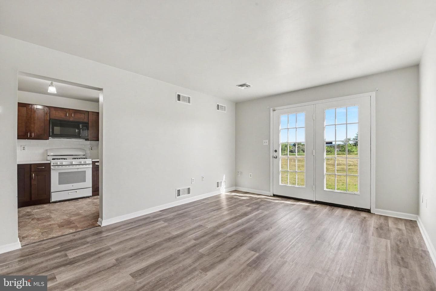 6624 Springford Terrace photo 11
