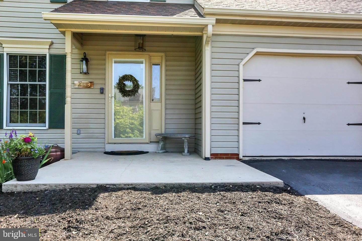 2413 Wicklow Drive photo 3