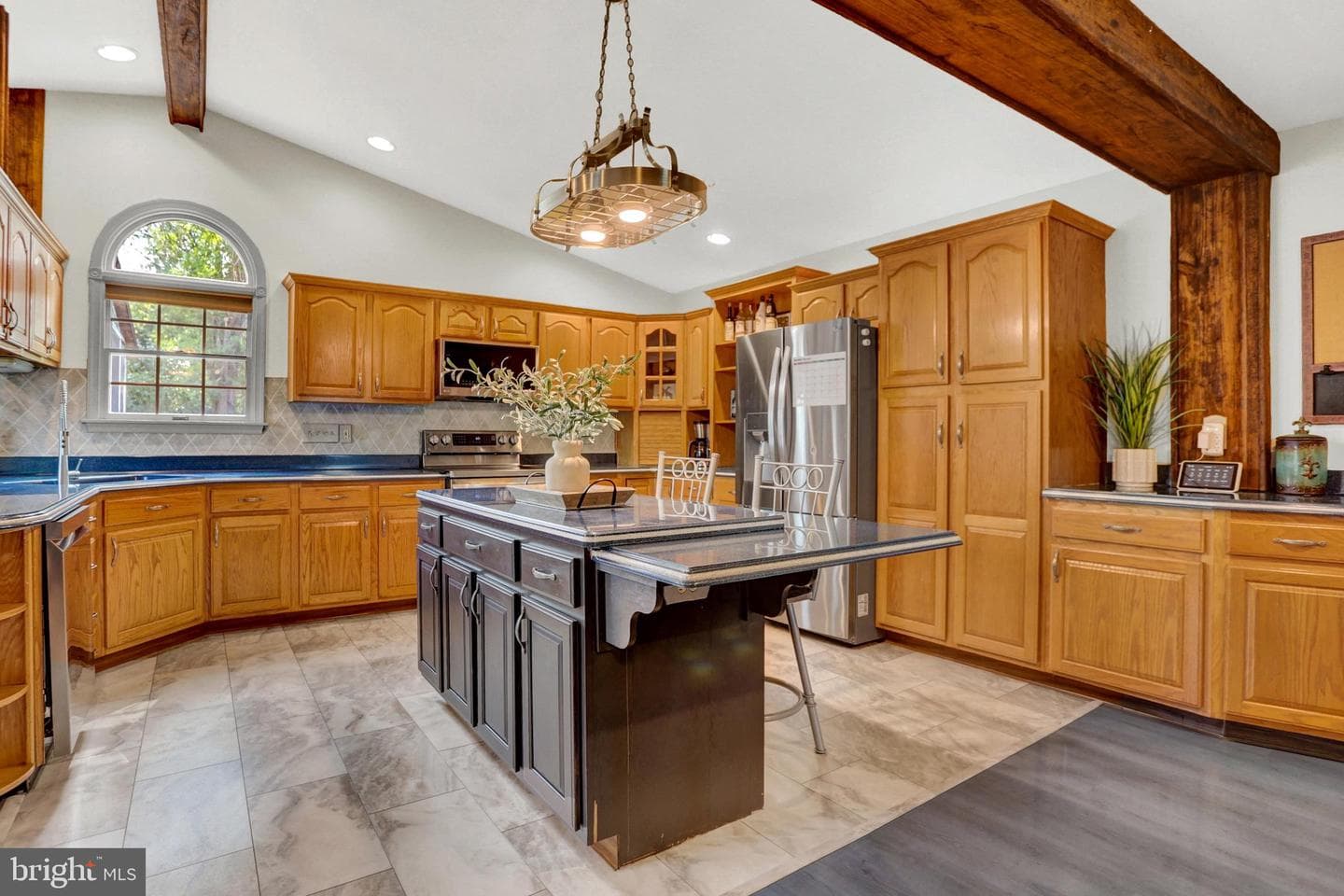2413 Wicklow Drive photo 4