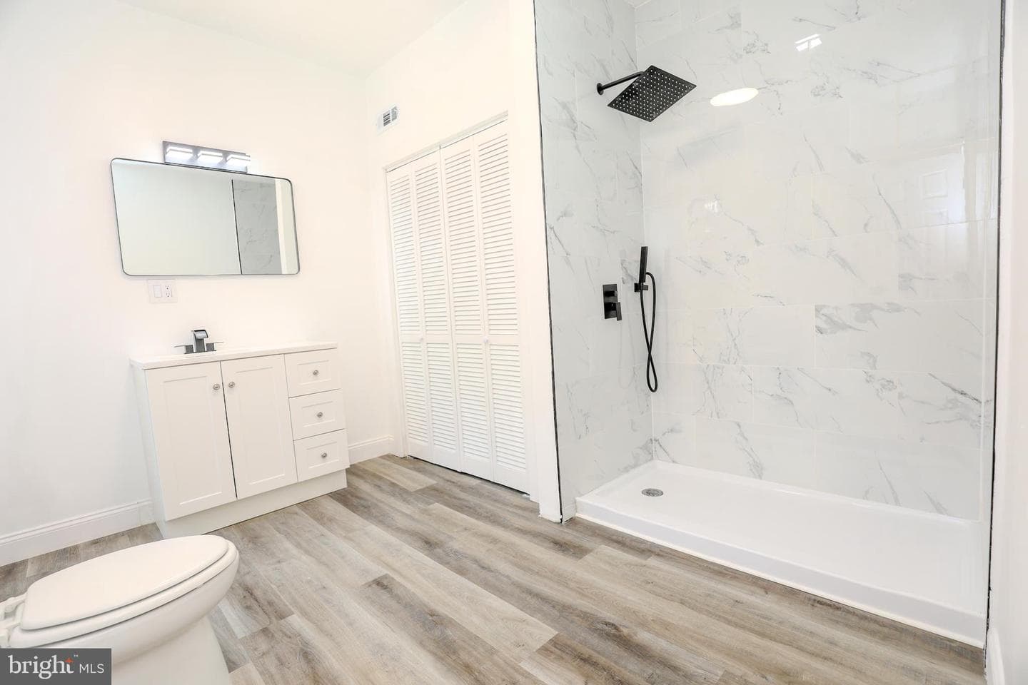 1642 Market Street photo 20