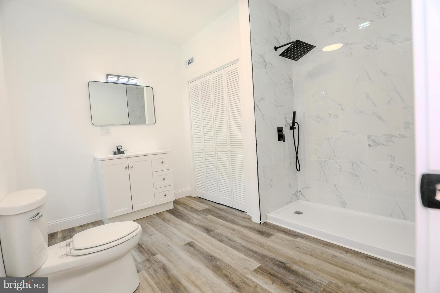 1642 Market Street photo 21