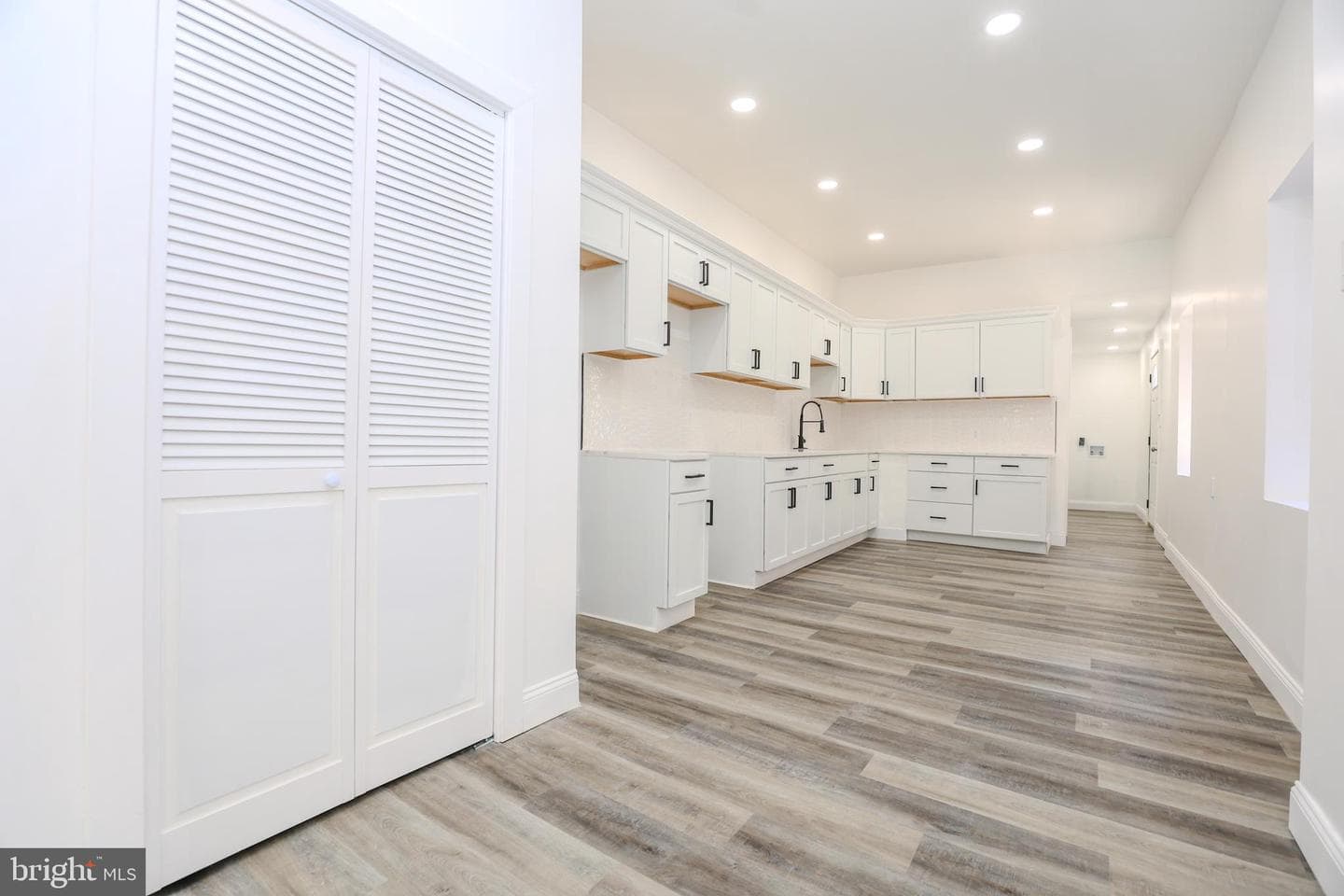 1642 Market Street photo 7