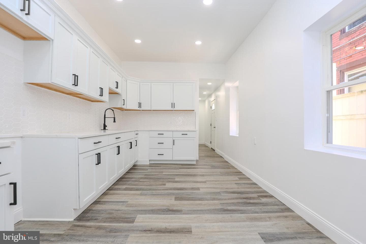 1642 Market Street photo 8