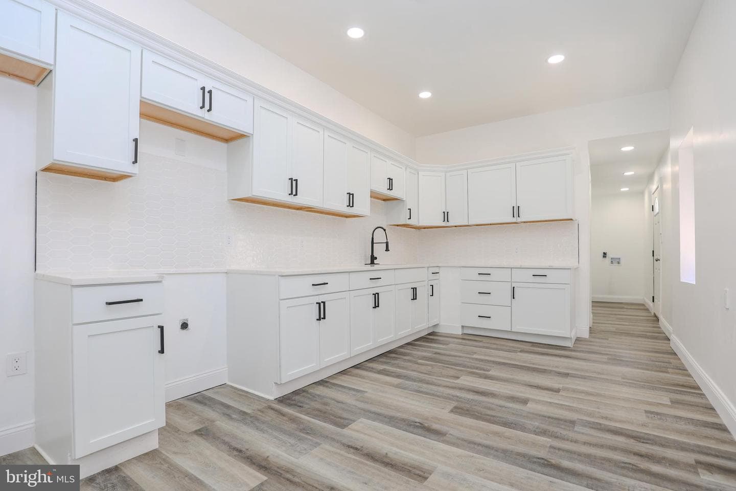 1642 Market Street photo 9