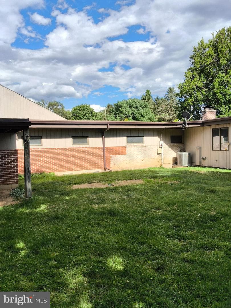 691 Keckler Road photo 2