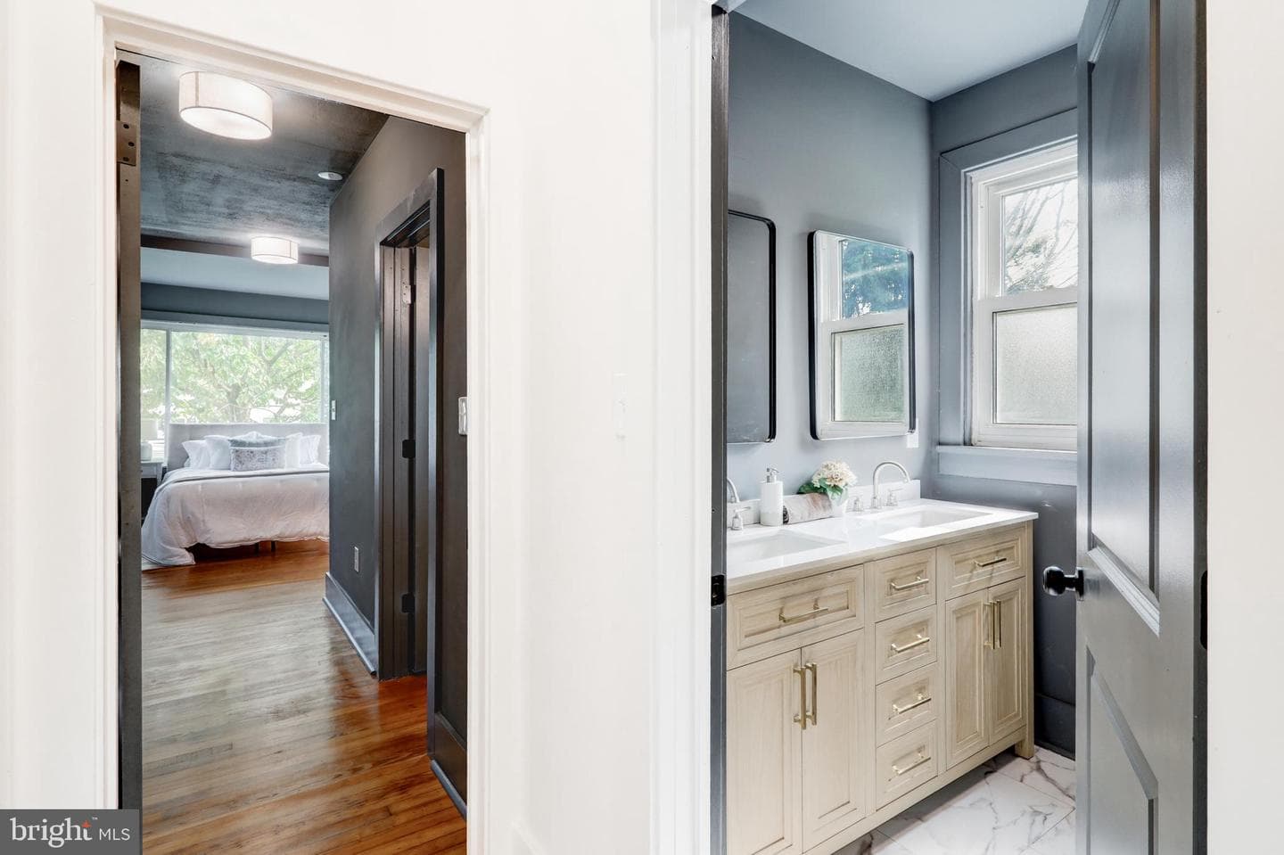 1421 E Derry Road photo 16