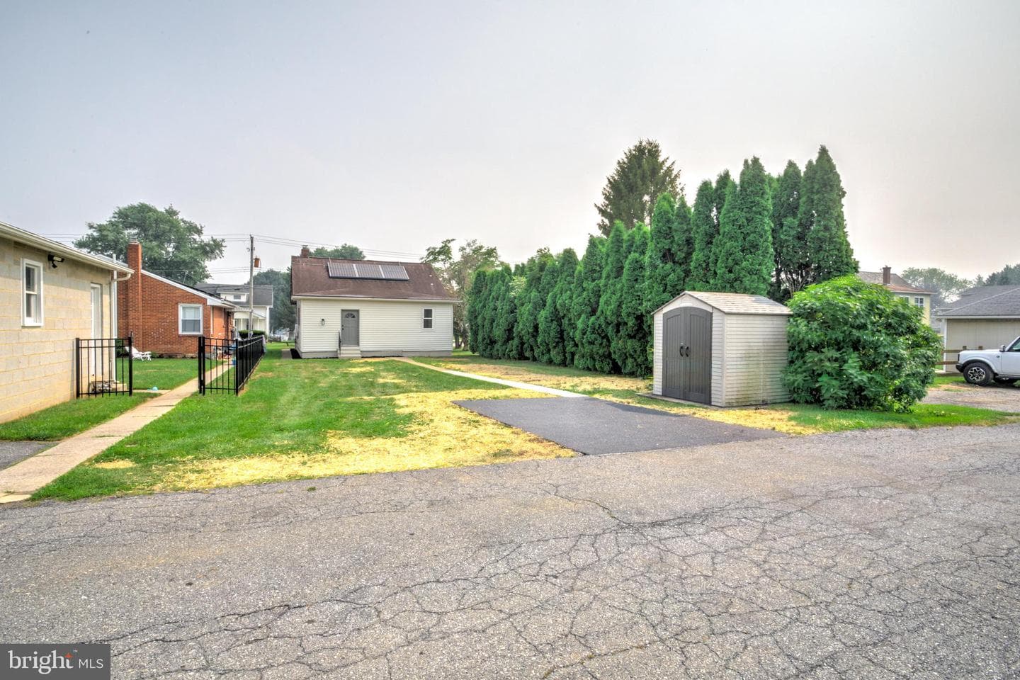 1421 E Derry Road photo 39