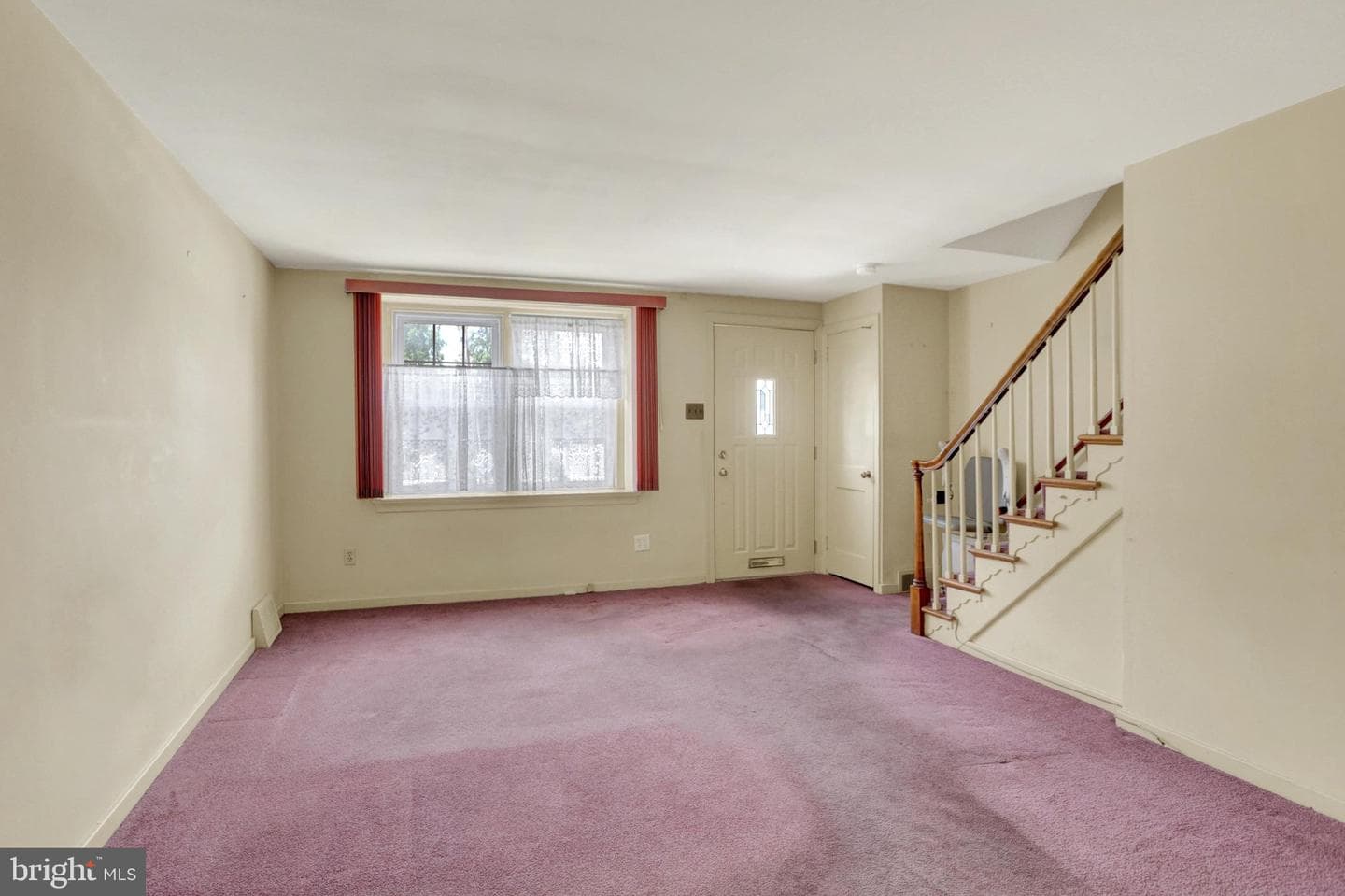 2473 Berryhill Street photo 3