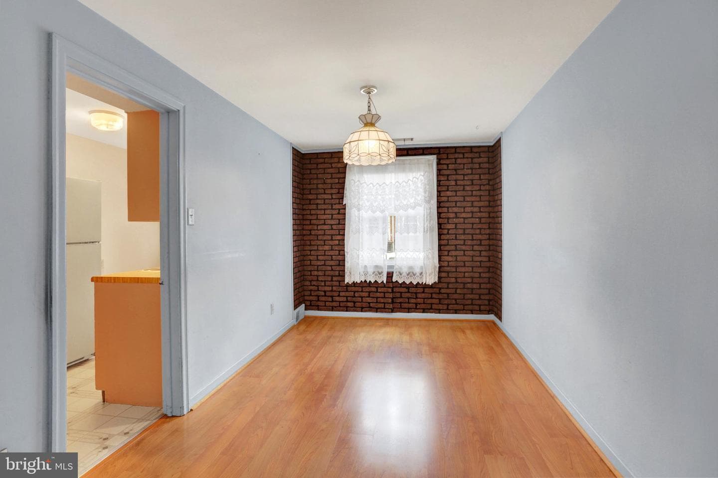 2473 Berryhill Street photo 4