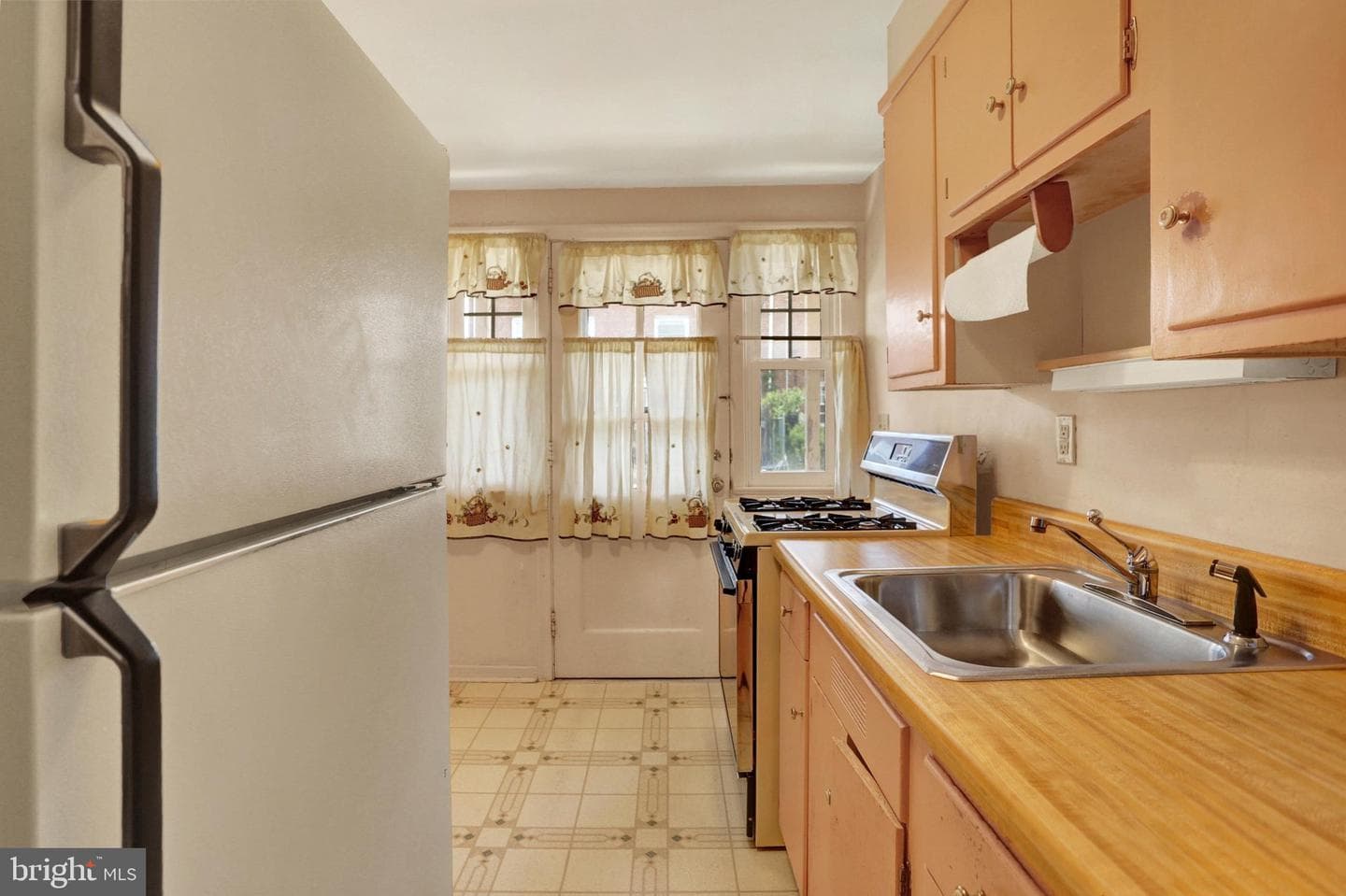 2473 Berryhill Street photo 8
