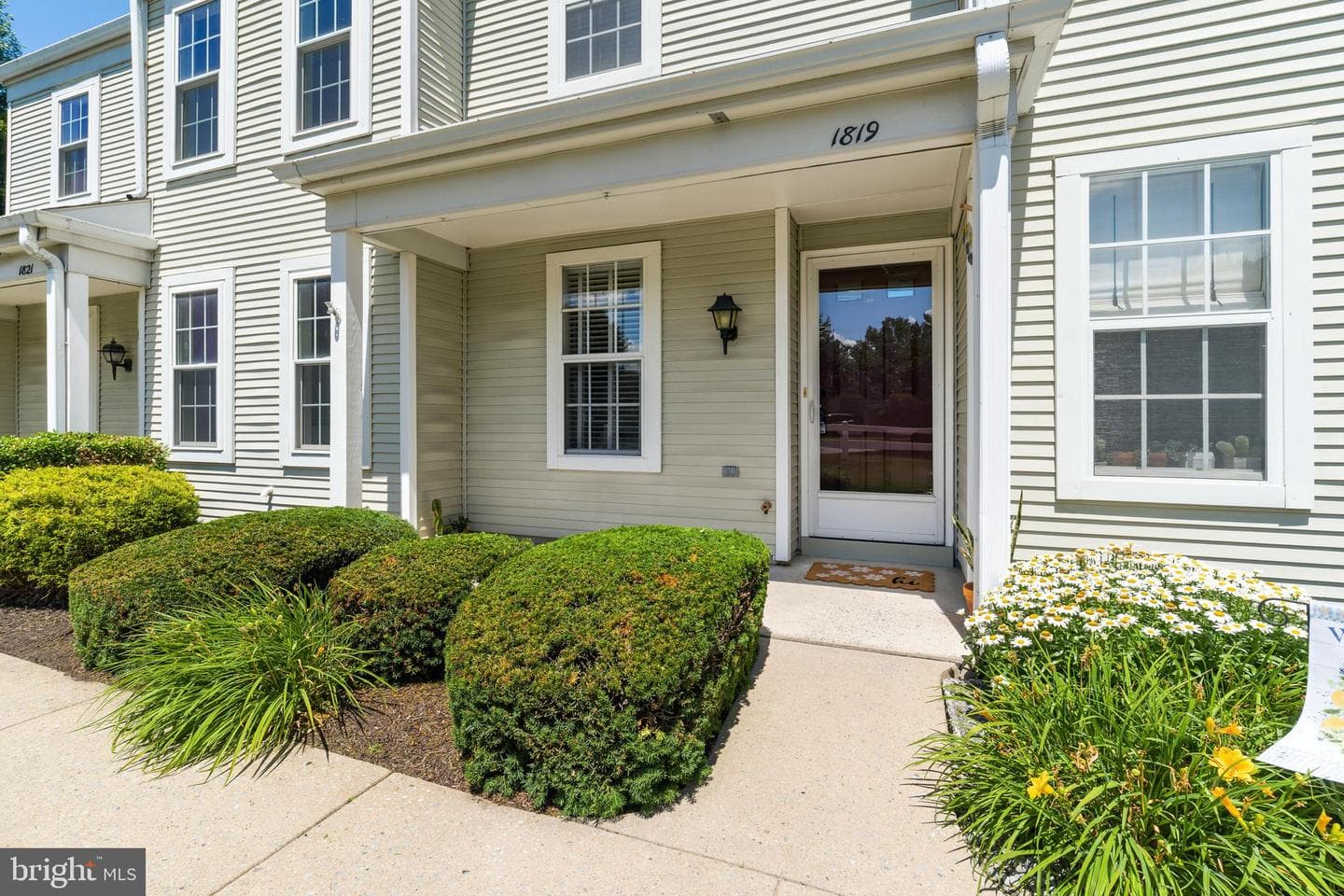 1819 Wexford Road photo 3