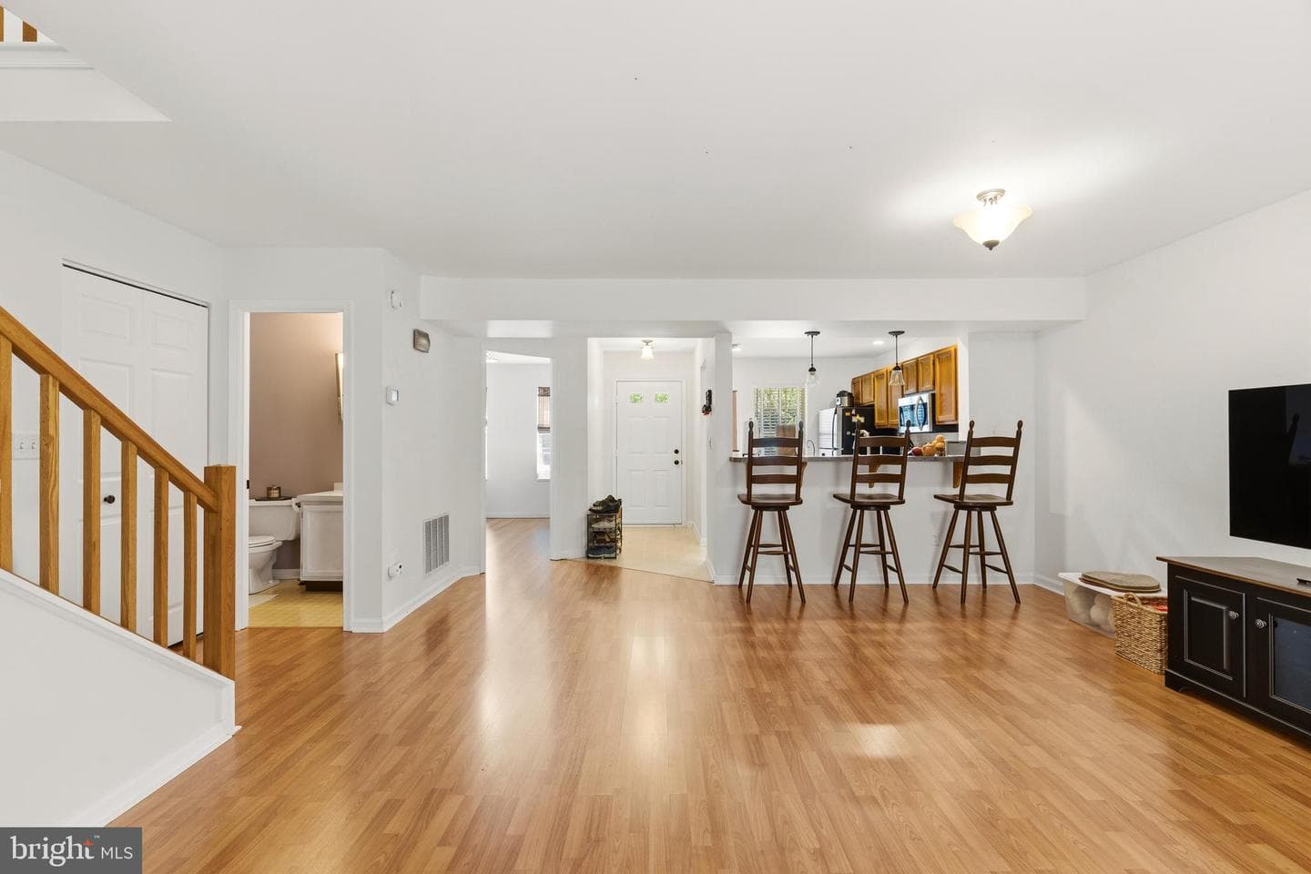 1819 Wexford Road photo 4