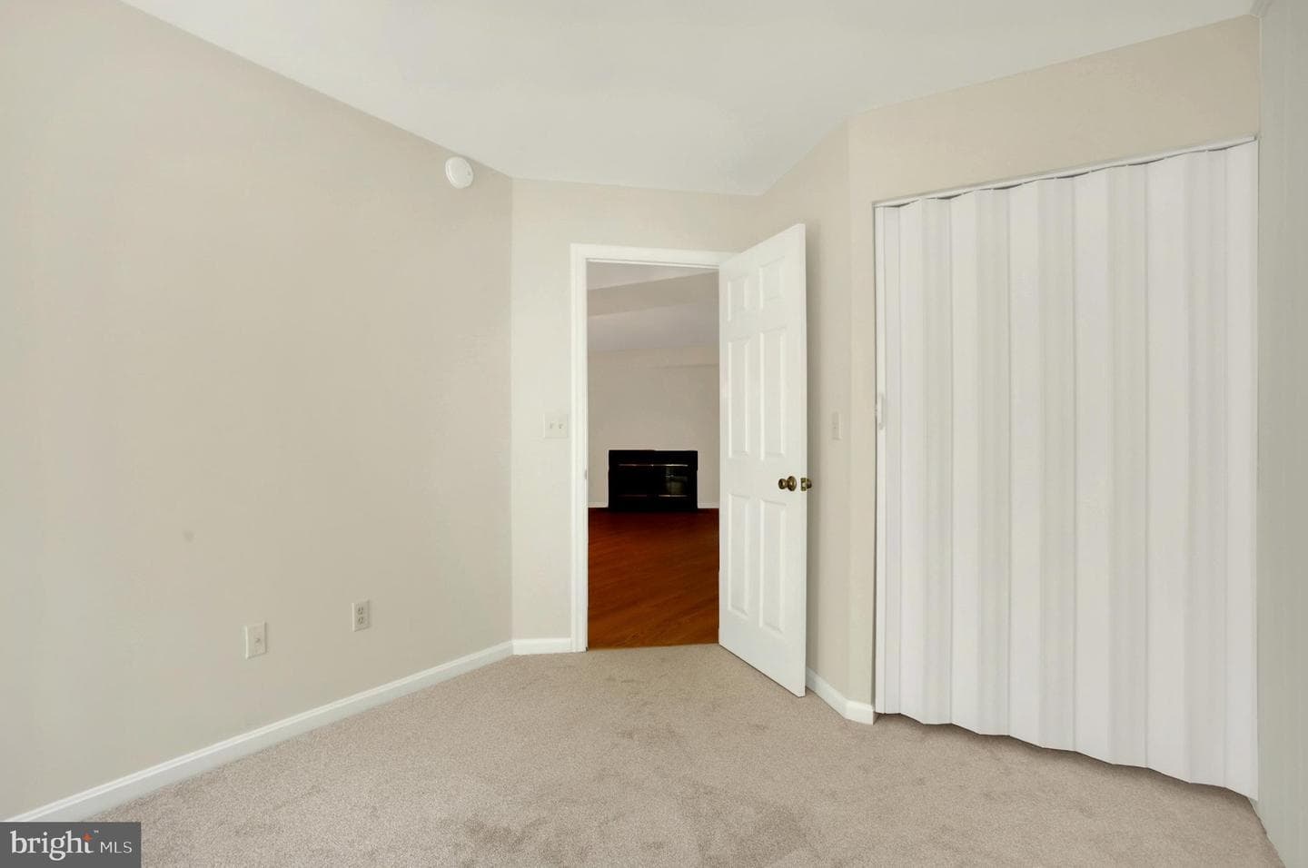 1807 Wexford Road photo 21