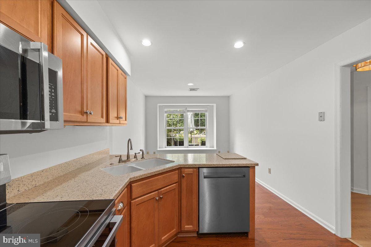 89 Cambridge Drive photo 9