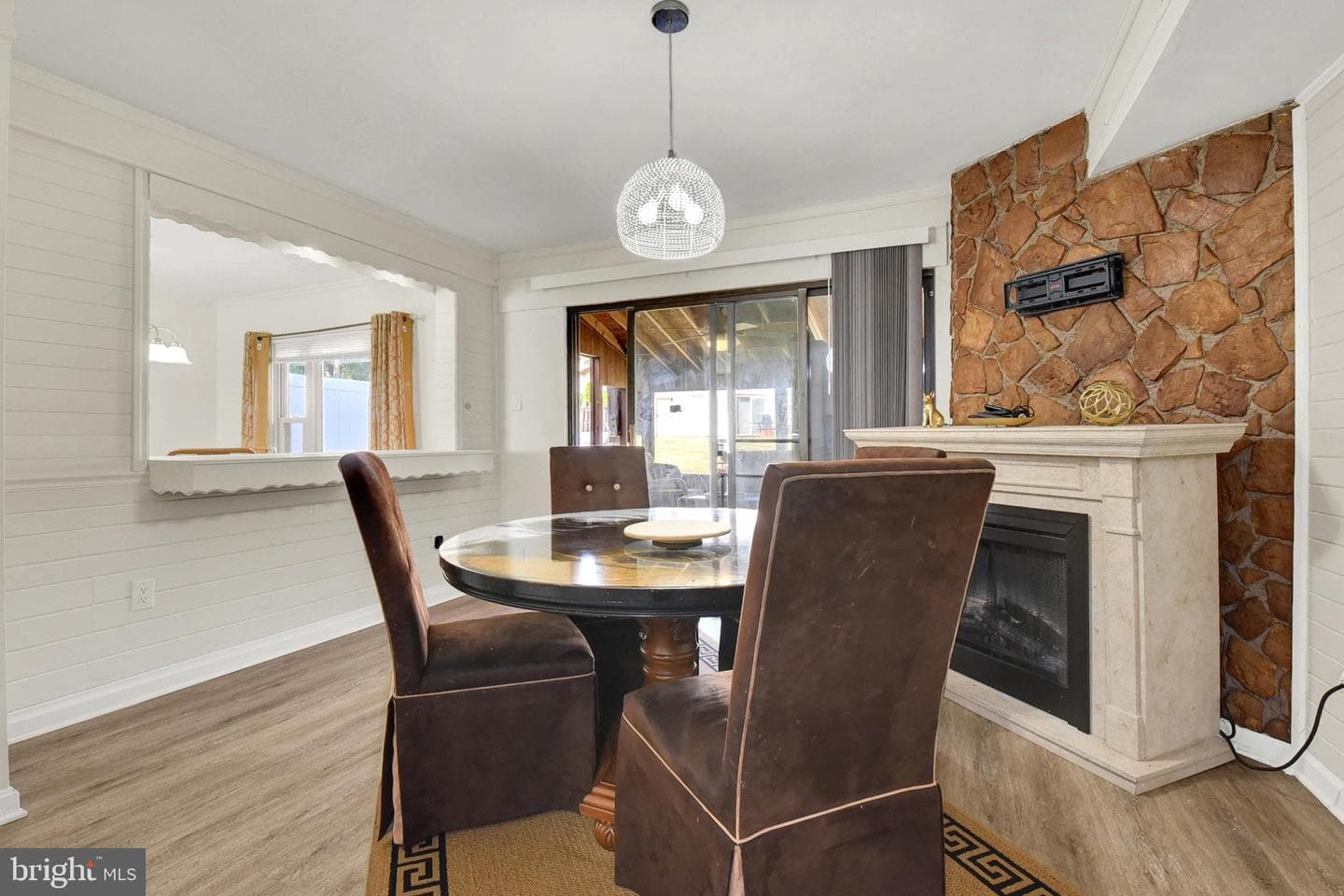 2622 Gateway Drive photo 5