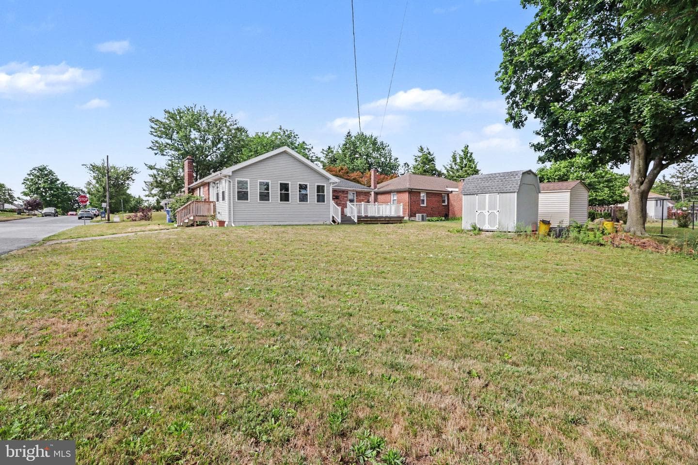 7050 Jefferson Street photo 32