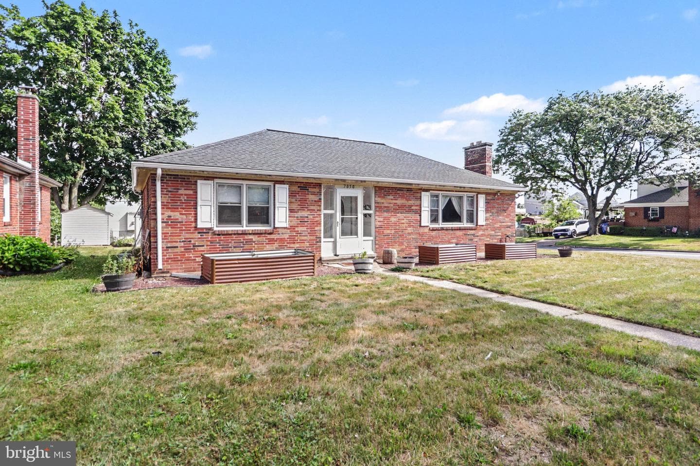7050 Jefferson Street photo 35