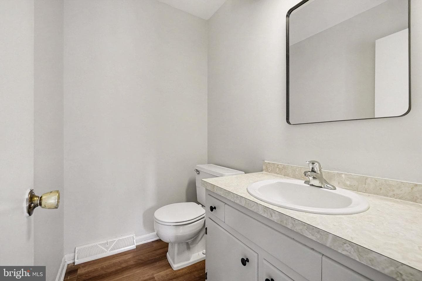 3818 Burton Lane photo 22