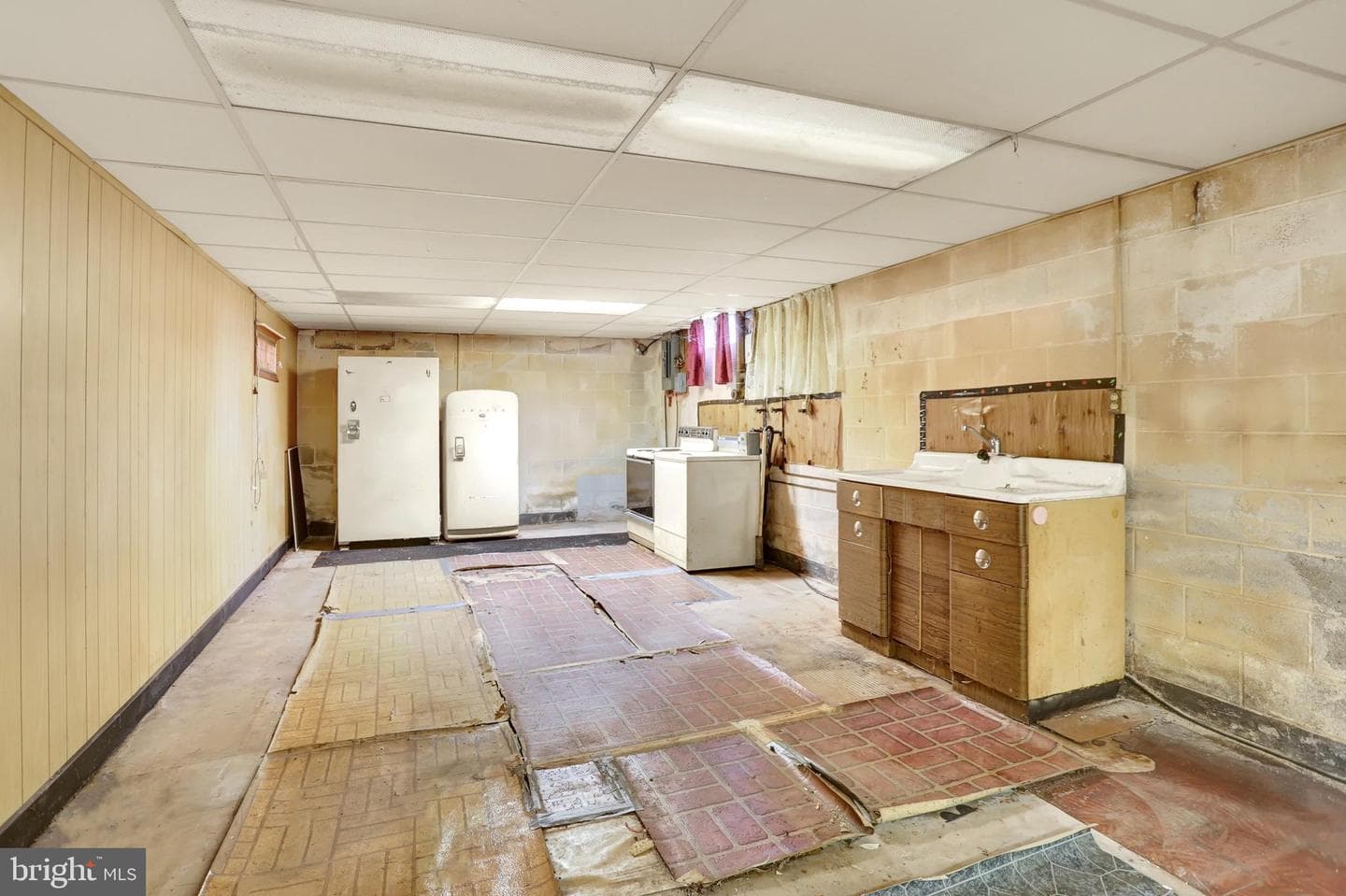 709 Erie Street photo 46