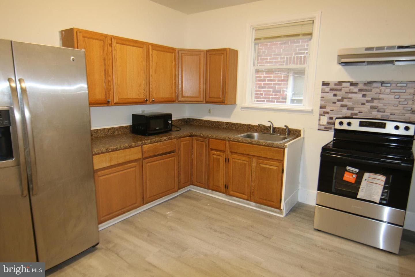 1804 Holly Street photo 3