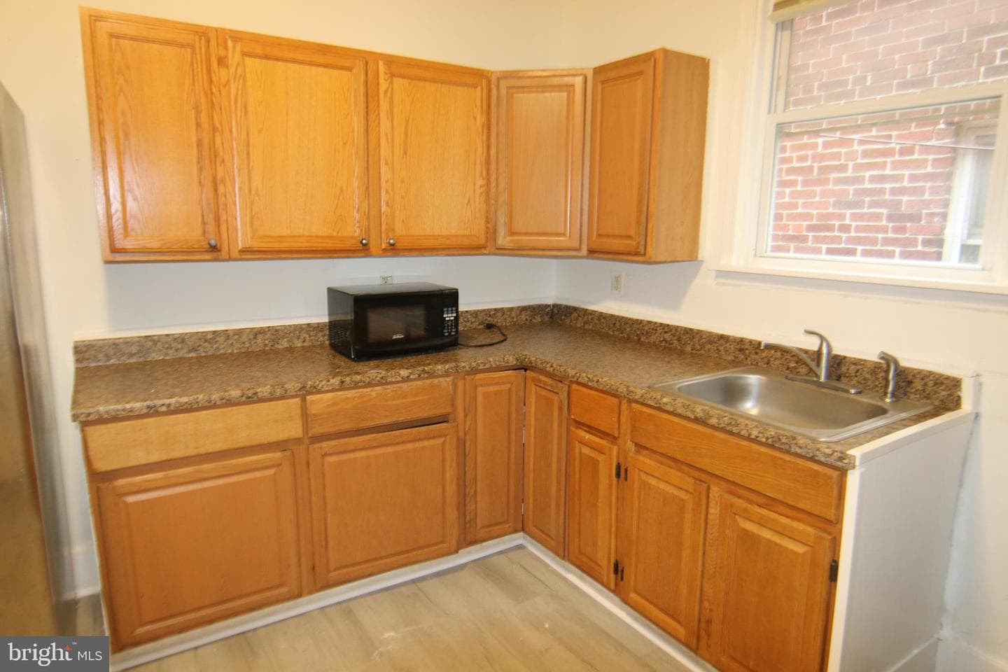 1804 Holly Street photo 4