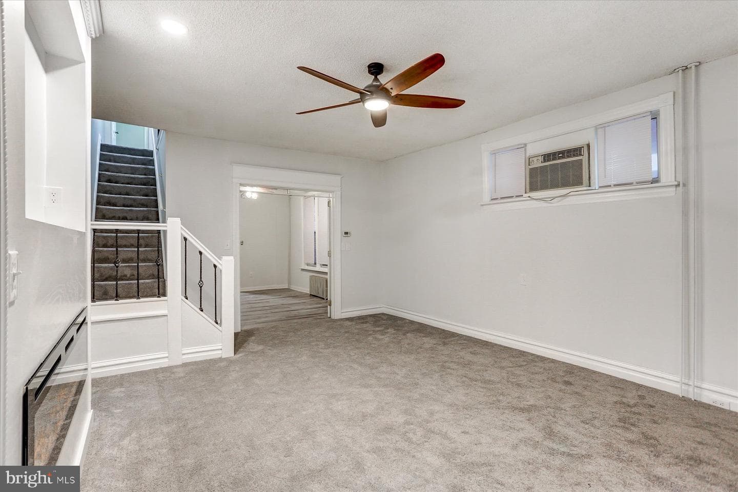 1723 State Street photo 5