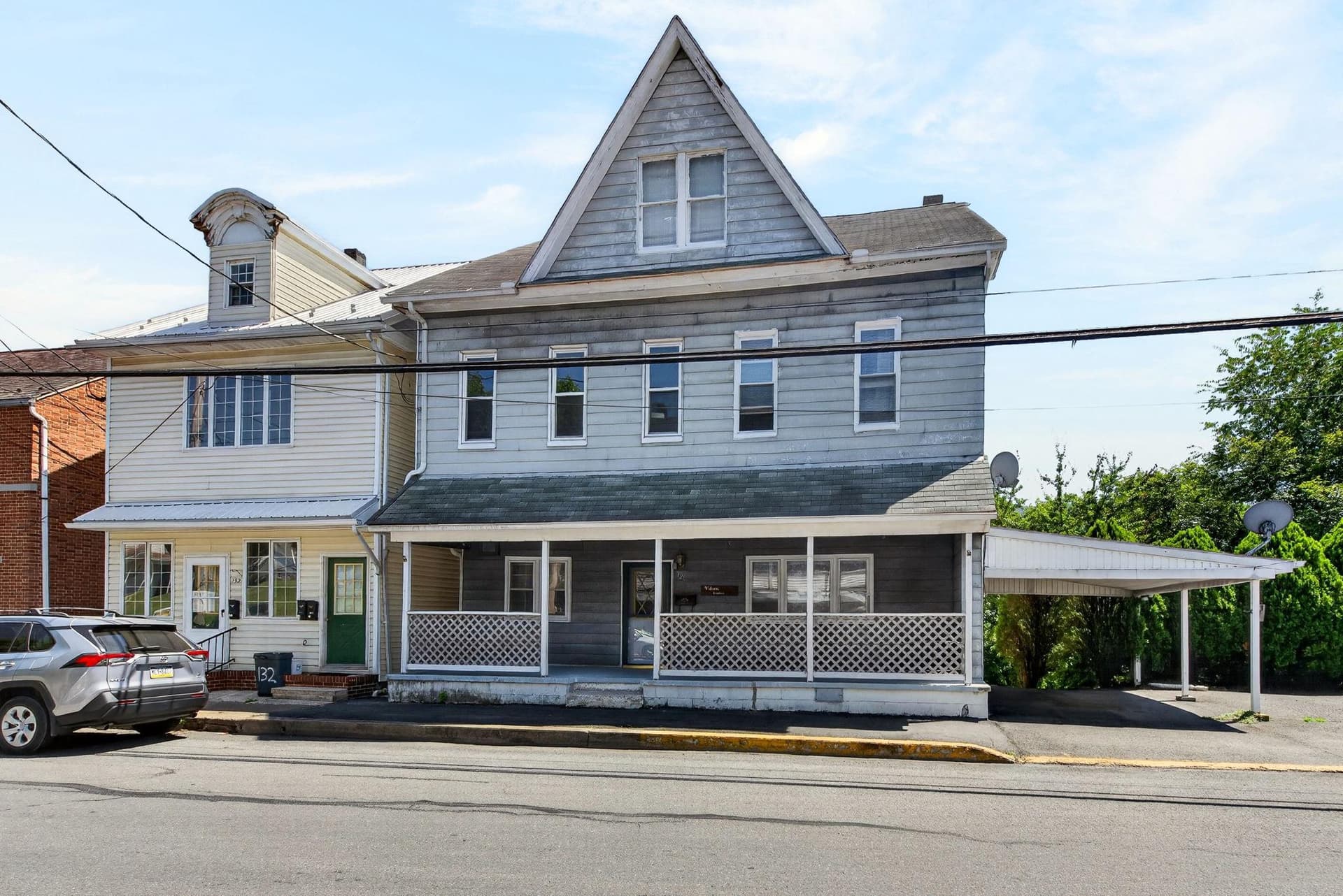 128 E Market St, Williamstown
