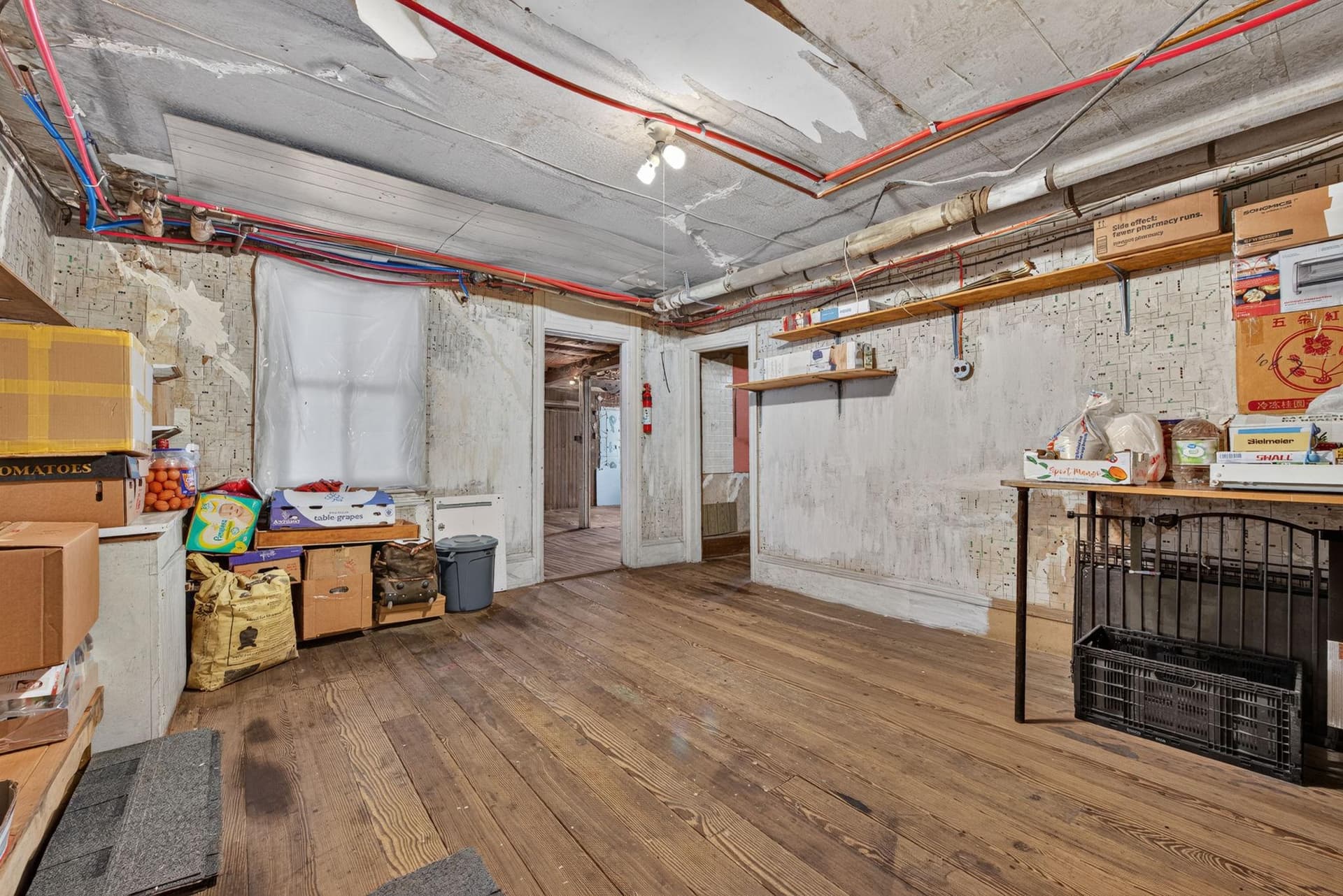 128 E Market St photo 40