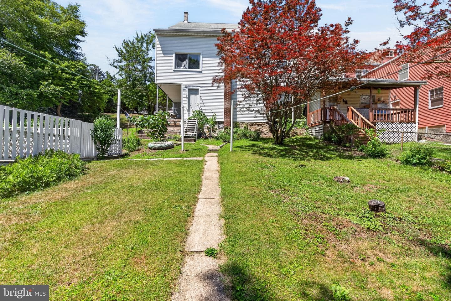 128 E Market St photo 50