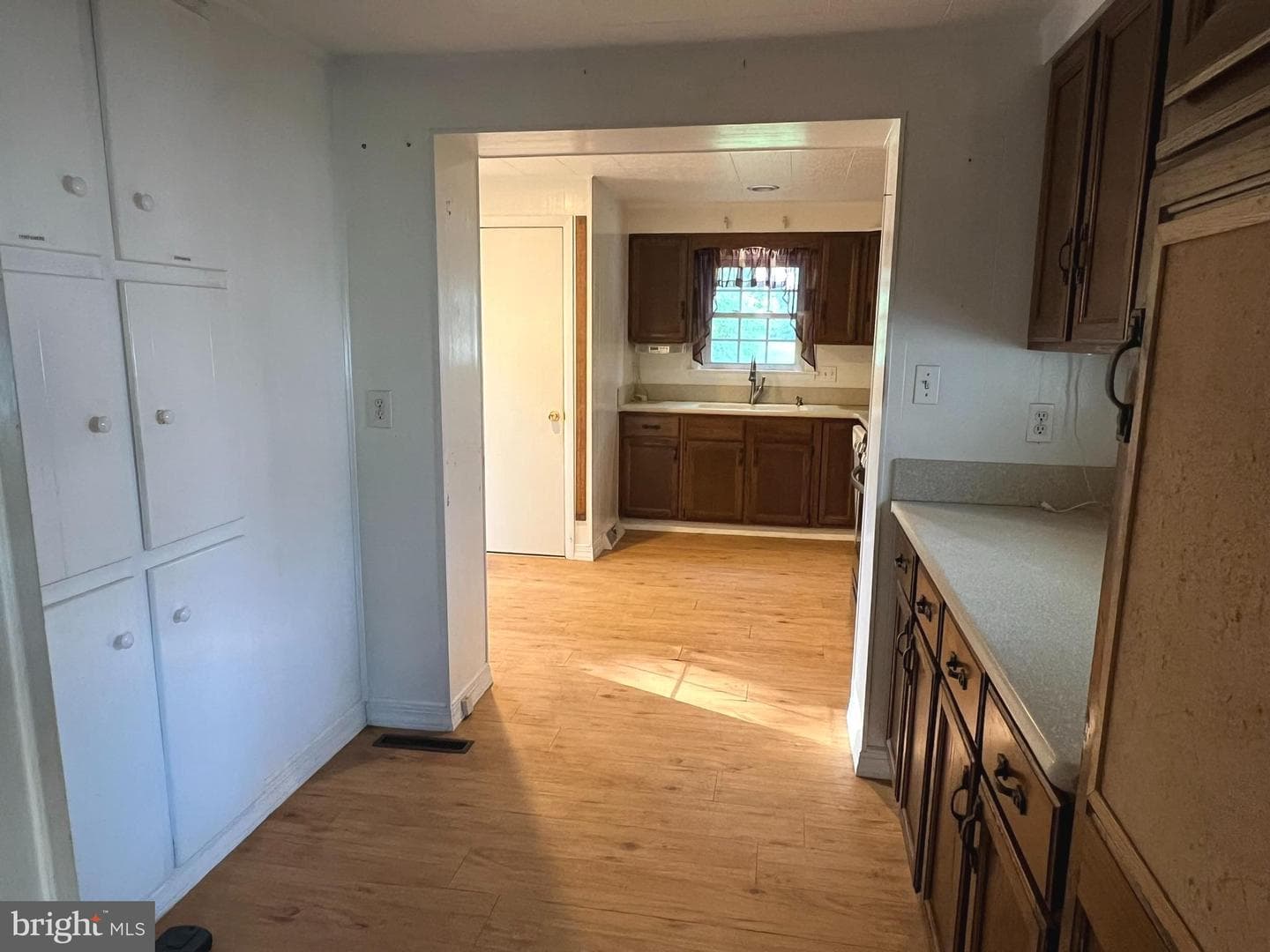 5136 Sunset Drive photo 18