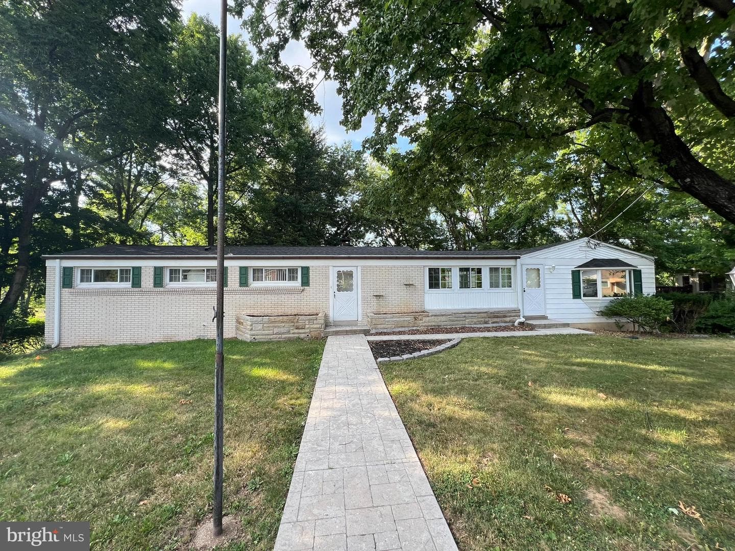 5136 Sunset Drive photo 3