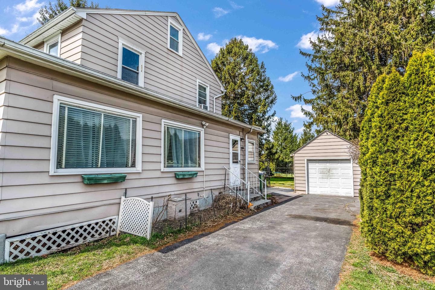 136 Linglestown Rd photo 3
