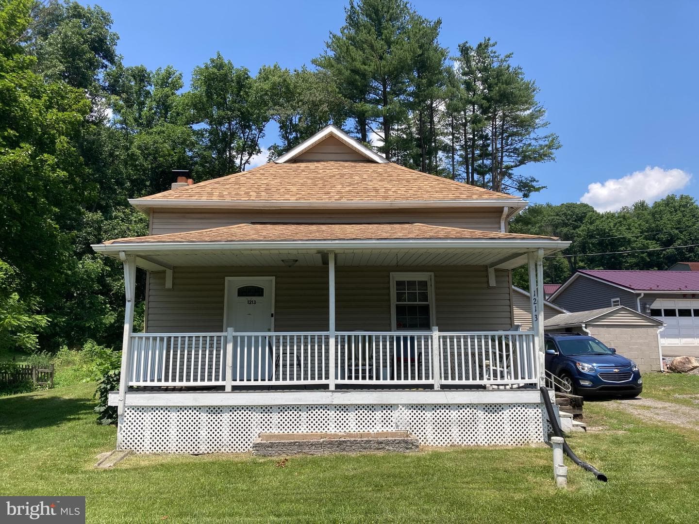 1213 W Market St, Williamstown