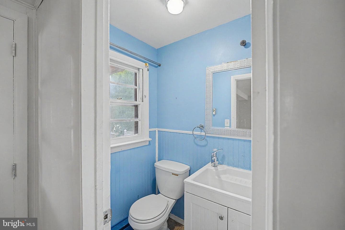 231 Eddington Avenue photo 12