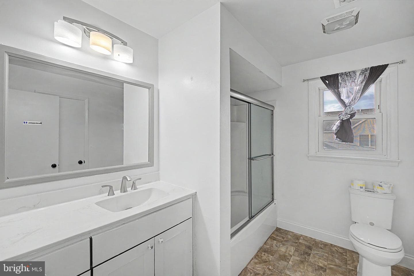 231 Eddington Avenue photo 15