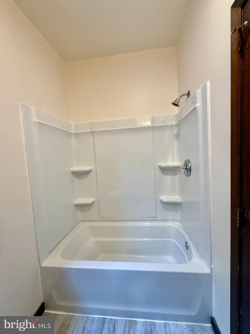 204 Hamilton Street photo 25