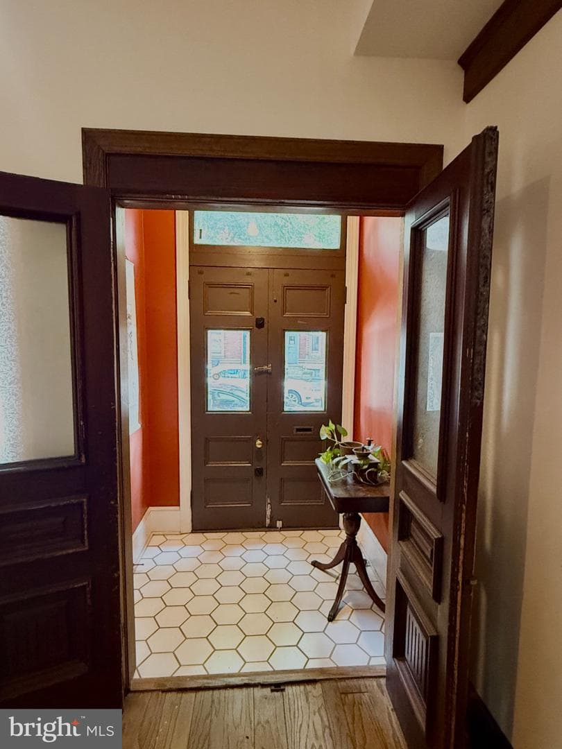 204 Hamilton Street photo 5