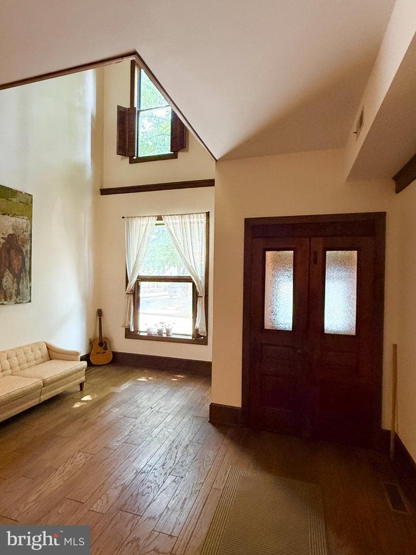 204 Hamilton Street photo 7