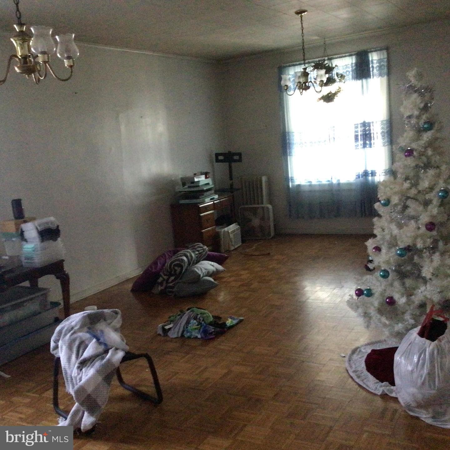 467 Crescent Street photo 5