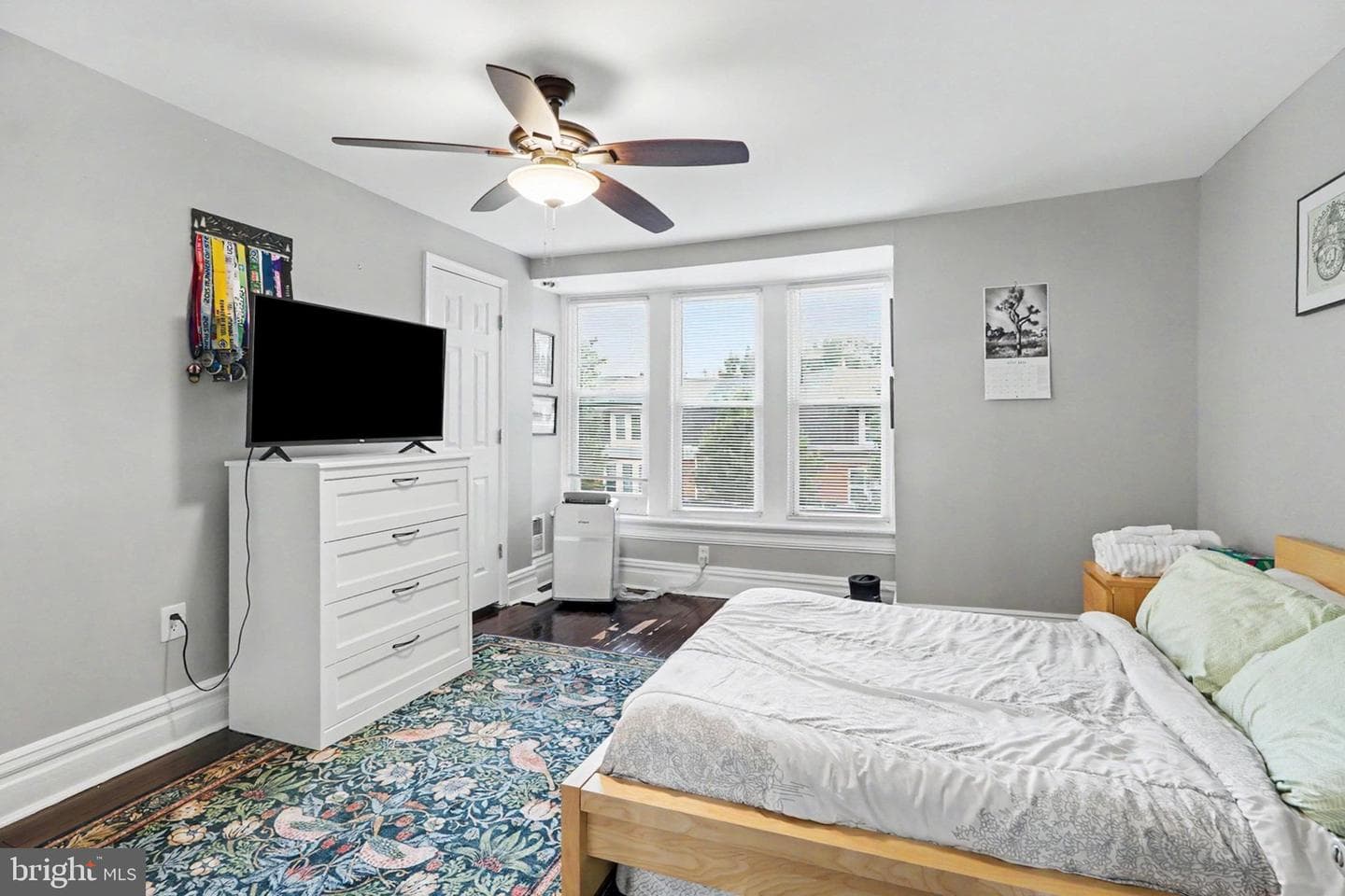 222 Emerald Street photo 24