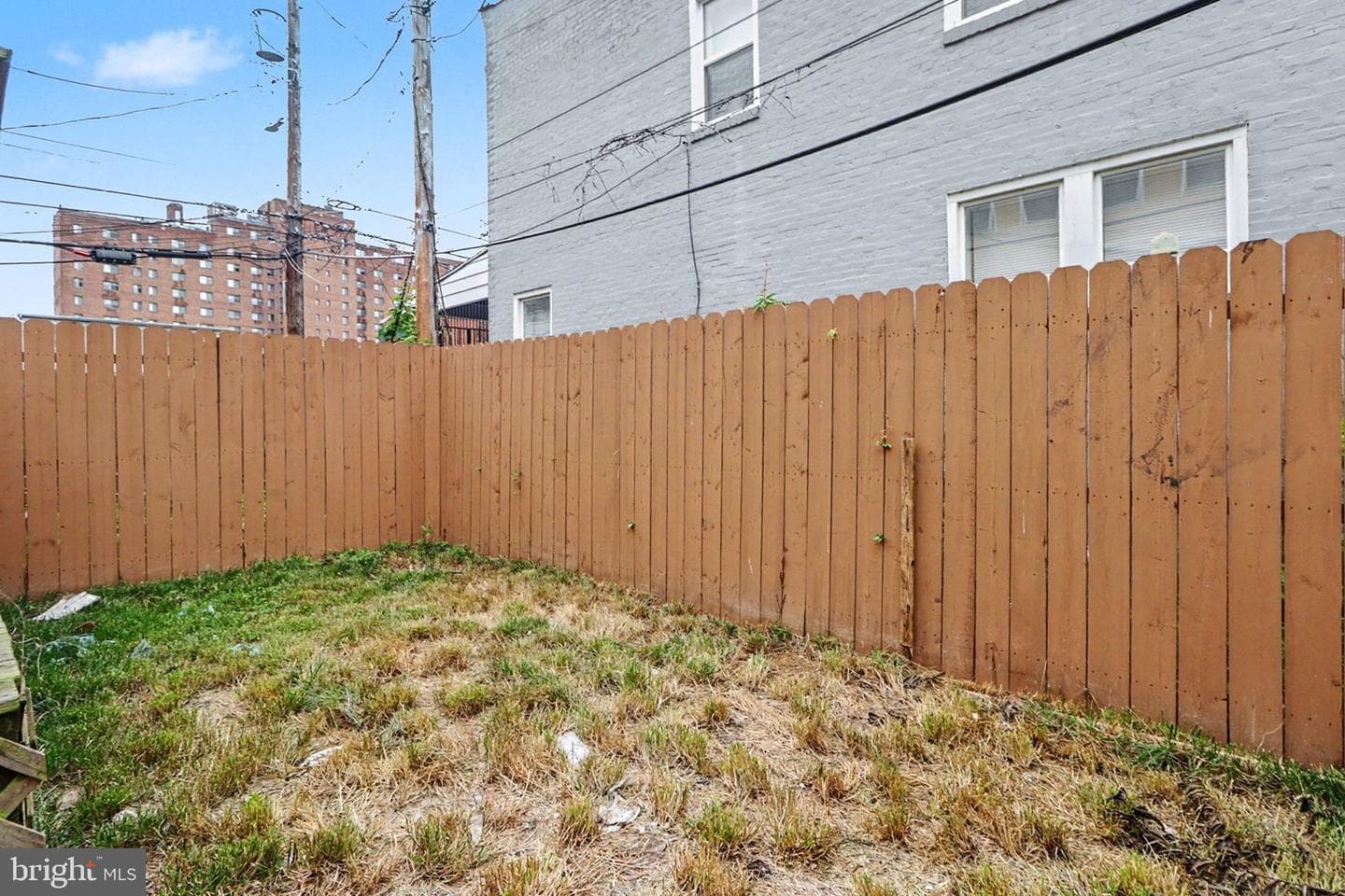 222 Emerald Street photo 39